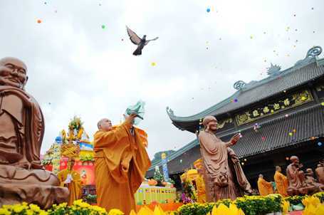 Video: Khai mạc Đại lễ Phật đản Liên Hợp Quốc VESAK 2014