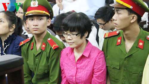 Chủ tịch nước yêu cầu xem xét vụ 'siêu lừa' Huyền Như