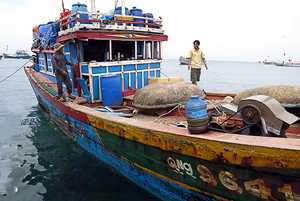 Ngư dân Lý Sơn kể giây phút bị tàu Trung Quốc tấn công