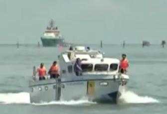 Clip: Cảnh sát biển Việt Nam nhận tàu tuần tra cao tốc