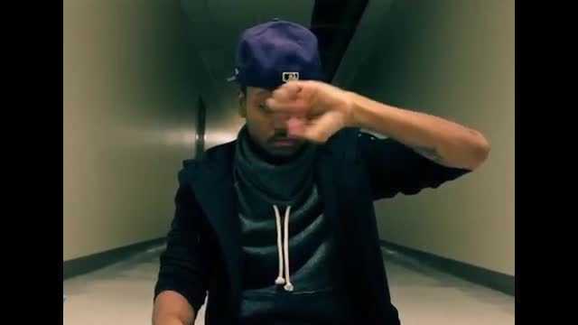 Màn biểu diễn ngón tay cực độc trên nền nhạc Dubstep