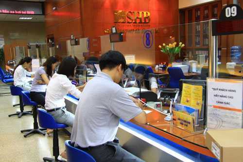 Ngân hàng SHB gây 'choáng': Ba tháng sa thải 666 nhân viên