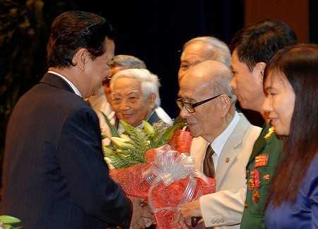 Công bố ngày khoa học Việt Nam