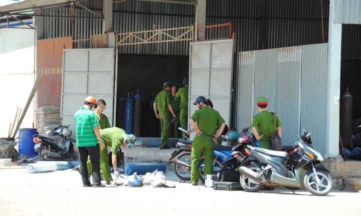 Nổ bình oxy kinh hoàng, giám đốc và lái xe tử vong
