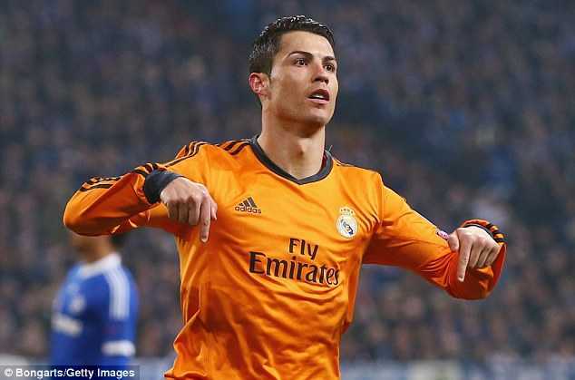 Ronaldo: 'Chỉ chúa mới cản được tôi ra sân'