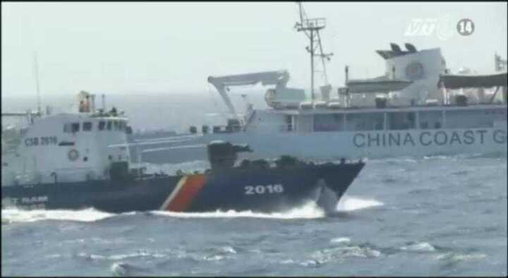 Video: Máy bay trinh sát Trung Quốc tiếp cận tàu Việt Nam