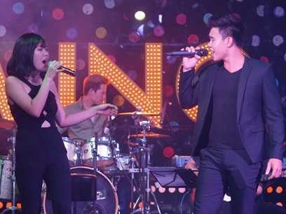 Đông Hùng cháy hết mình cùng bạn gái Phương Linh