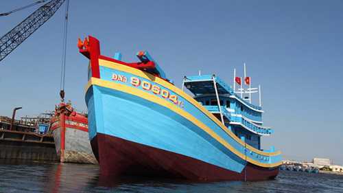 Tàu cá hơn 1.000 mã lực chuẩn bị ra Hoàng Sa