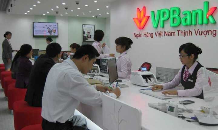 Thu nhập nhân viên VPBank 'ăn đứt' ông lớn Vietcombank