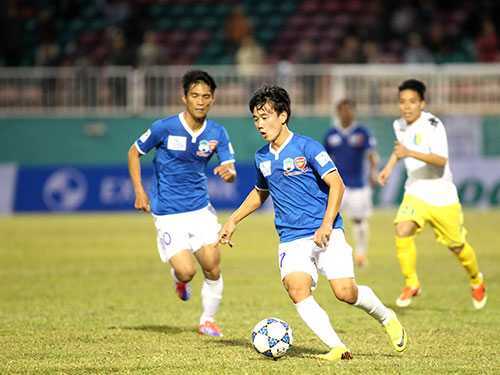 Siêu phẩm solo của cầu thủ vô duyên với U19 Việt Nam