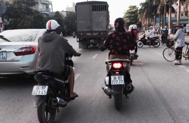 Honda SH biển ngũ quý 7 trên đường phố Thanh Hóa