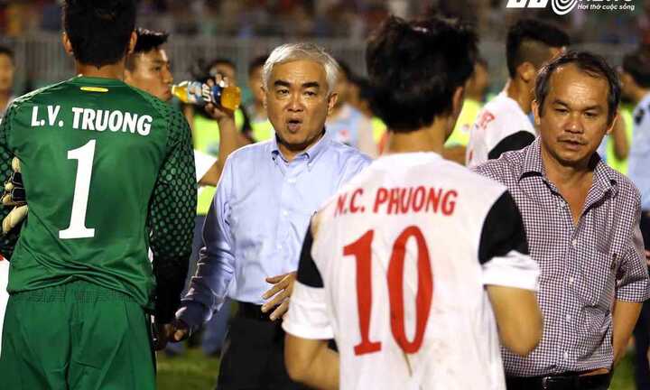 Bầu Đức chi 10 tỷ cho U19 Việt Nam sang Nhật tập huấn