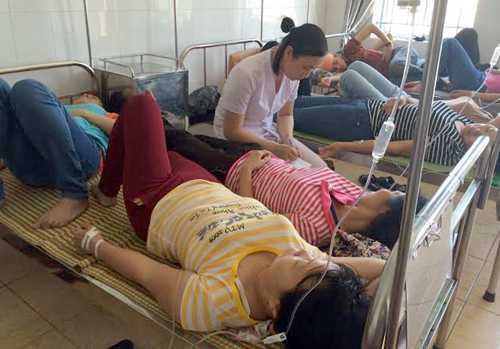 Gần 200 công nhân ở Thái Bình nhập viện sau bữa trưa