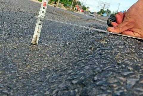 Đường xấu dừng thu phí: Chờ Bộ trưởng Thăng hành động