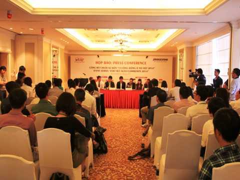 Ngày hội chăm sóc xe ủng hộ ngư dân biển miền Trung