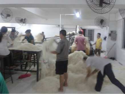 Hình ảnh gây sốc bên trong cơ sở sản xuất bún khô