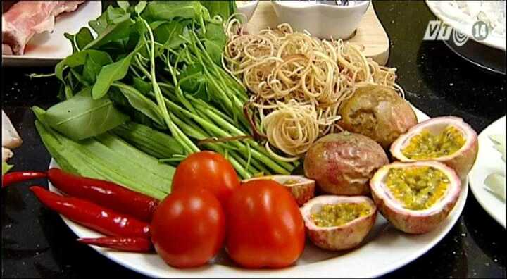 Lẩu mực chanh dây cho ngày nắng nóng