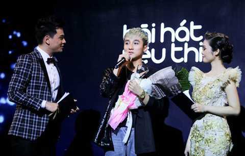 Sơn Tùng M-TP nhận án phạt đạo nhạc