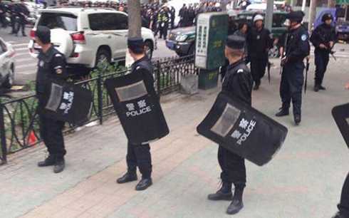 Trung Quốc: Lại khủng bố bằng dao ở Tân Cương