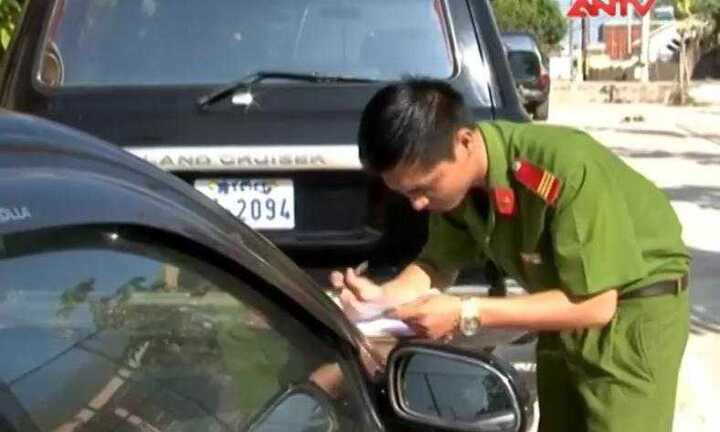 Hà Nội đề nghị xử lý 28 xe biển ngoại giao chây ì thuế