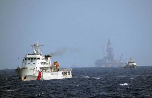 Nóng tối 17/6: Giàn khoan Trung Quốc lại đang dịch chuyển