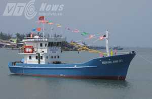 Hạ thủy tàu vỏ thép thứ hai cho ngư dân Quảng Ngãi