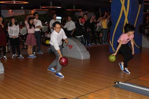 Khởi tranh giải Bowling mùa hè tại Royal