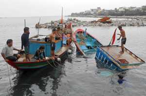 Tàu cá Lý Sơn bị đâm chìm, một ngư dân nguy kịch