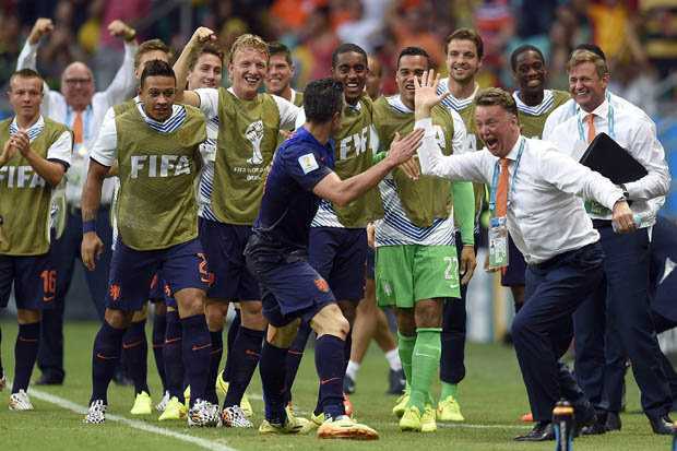 Van Gaal: Cách nào giúp Hà Lan mạnh đến vậy?