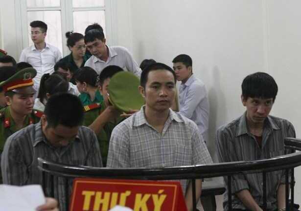 42 năm tù cho ba kẻ lừa đảo qua web muaban24.vn