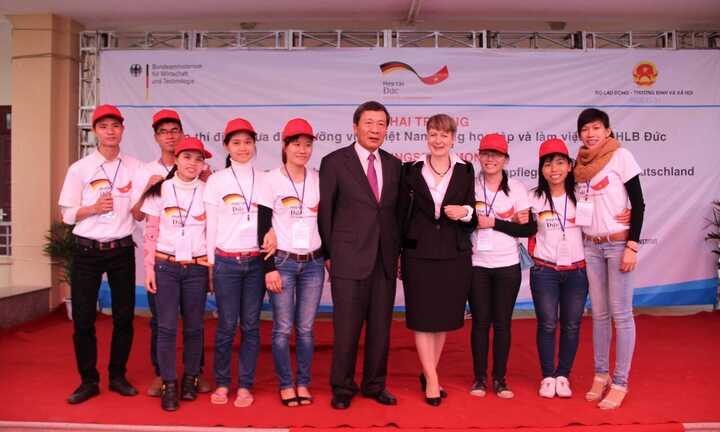 Đức chọn 125 ứng viên người Việt để đào tạo điều dưỡng viên