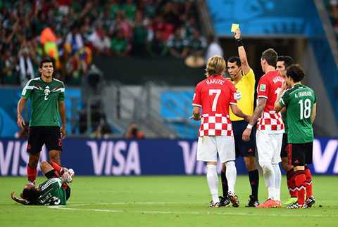 Nghi án hai trọng tài World Cup 2014 dàn xếp tỷ số