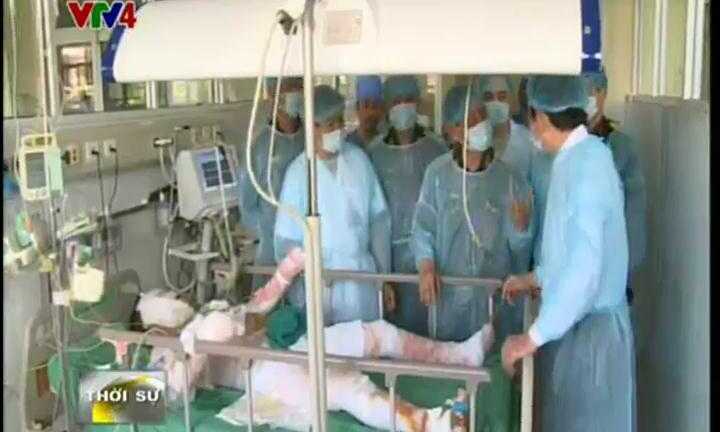 Video: Nỗ lực cứu nạn nhân vụ trực thăng Mi-171 rơi