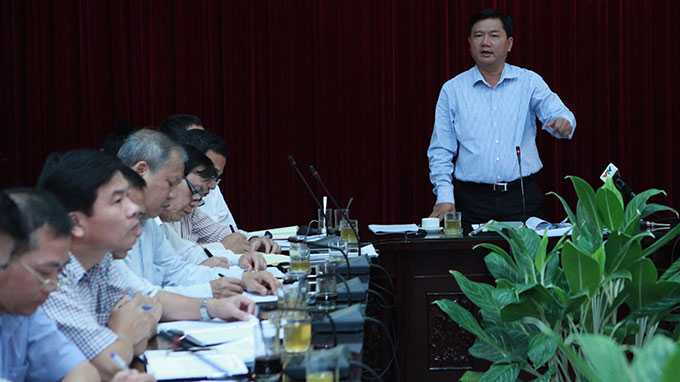 Bộ trưởng Thăng 'truy' dồn dập Cục trưởng Hàng không