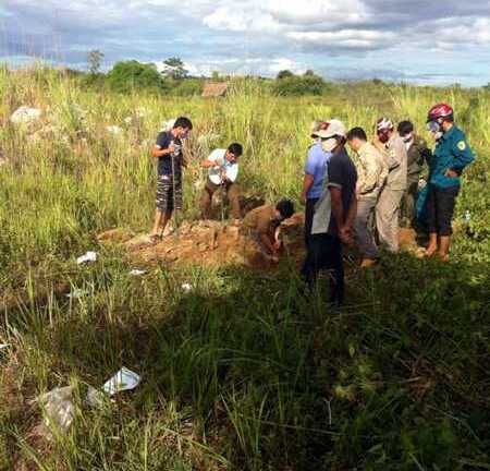 Phát hiện thi thể nam thanh niên trên đập tràn thủy lợi