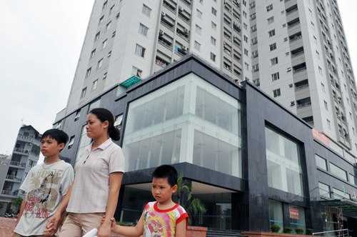 Lo người giả nghèo mua nhà thu nhập thấp