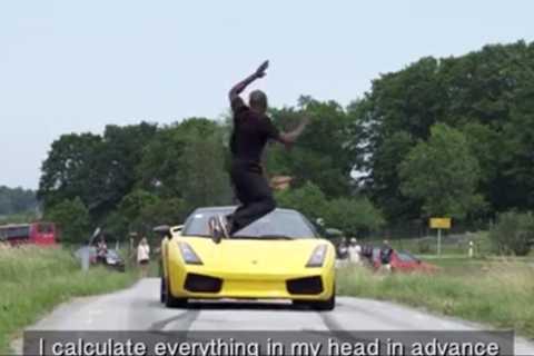 Video: Bật nhảy qua nóc Lamborghini ở tốc độ 130km/h