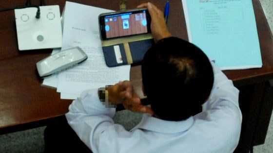 Đại biểu chơi game: Chủ tịch HĐND TP.HCM lên tiếng