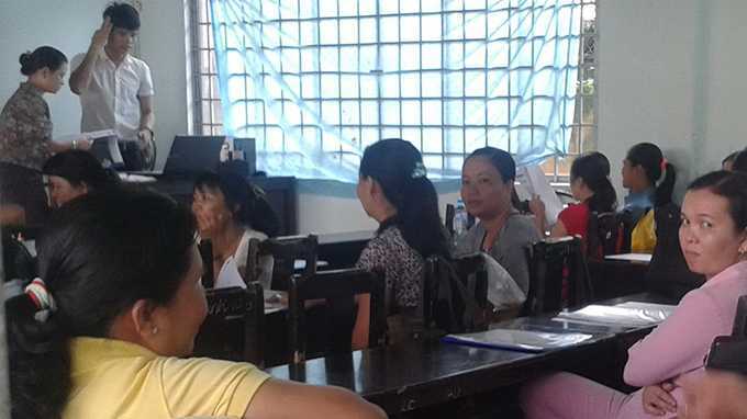 Giáo viên sốt vó lo... luyện thi tiếng Anh