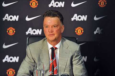 Toàn cảnh buổi họp báo ra mắt Louis van Gaal tại Man Utd
