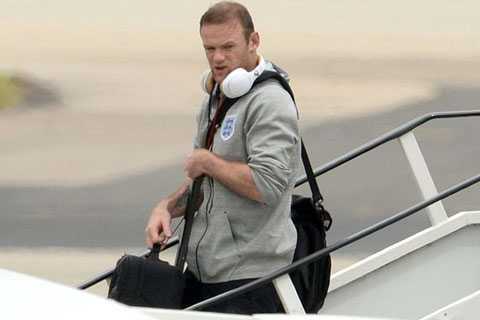 Van Gaal chọn Rooney làm thủ quân Man Utd?