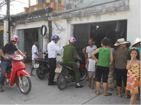 Về quê chịu tang mẹ bị trộm phá két khoắng sạch tiền