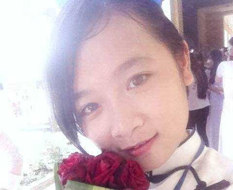 Bật mí nữ thủ khoa xinh xắn trường Báo
