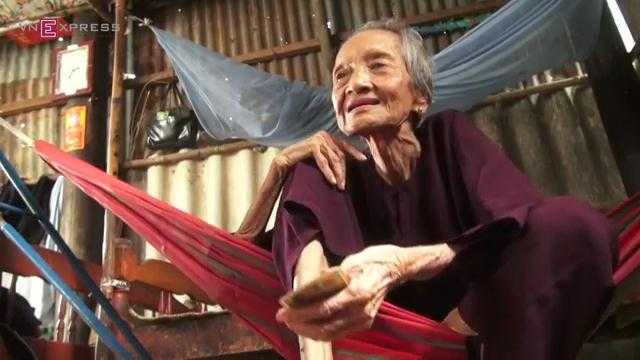 Clip: Một ngày của cụ bà cao tuổi nhất Việt Nam