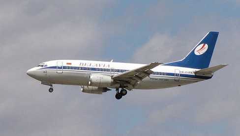 Thêm một máy bay chở khách gặp sự cố trên không trung