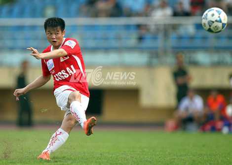 Văn Quyến và đồng đội bị nợ lương