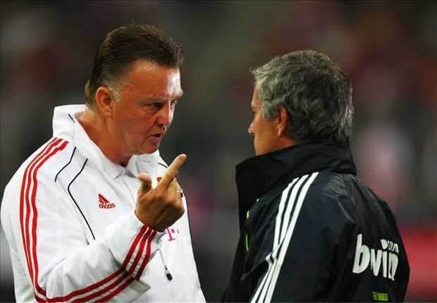 Tin sáng 30/7: Mourinho chọn bạn hay thù?