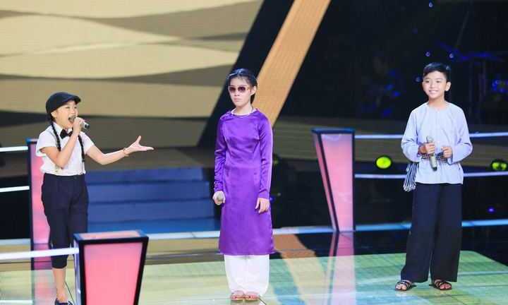 Clip The Voice Kids: Tiết mục đầy cảm xúc của cô bé khiếm thị Ngọc Anh