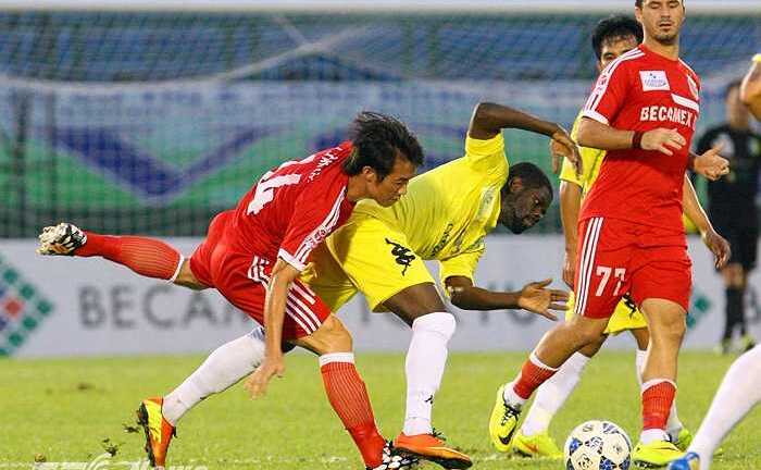 B.Bình Dương: Đại gia trăm tỷ mặc 'áo hàng chợ'