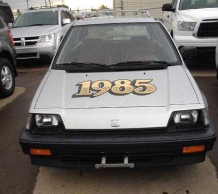 Honda Civic '30 tuổi vẫn còn zin' giá cực bèo